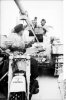 bundesarchiv_bild_101i-279-0949-26_russland_jagdpanzer_nashorn-hornisse