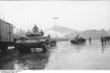 bundesarchiv_bild_101i-782-0002-12_italien_panzer_iii_und_ii_neben_eisenbahn