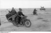 bundesarchiv_bild_101i-783-0119-23a_nordafrika_italienische_krad-fahrer