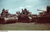 bundesarchiv_bild_169-0116_russland_panzersoldaten_auf_panzer_iv