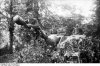 bundesarchiv_bild_101i-738-0293-15_frankreich_soldat_auf_sturmgeschtz